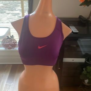 NIKE PRO purple sports bra. Size med